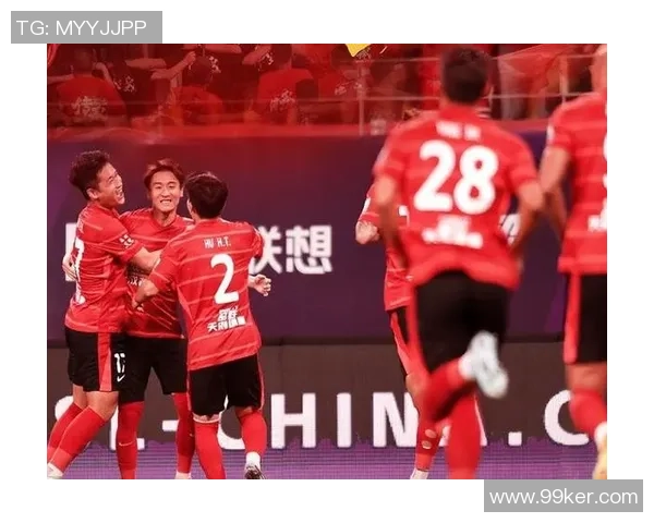 中超演出“让冠”大戏 第一海港输球 第二蓉城第三申花均战平丢分